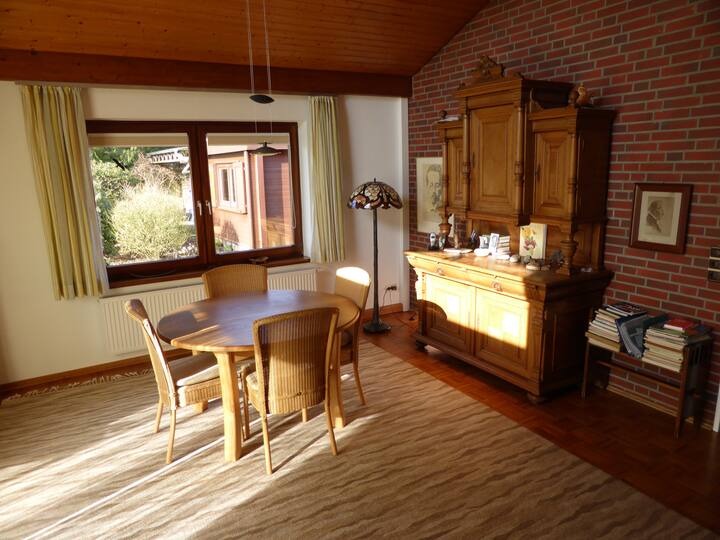 Ammerland Holiday Home – Rest, Ride & Rhododendron - Bad Zwischenahn