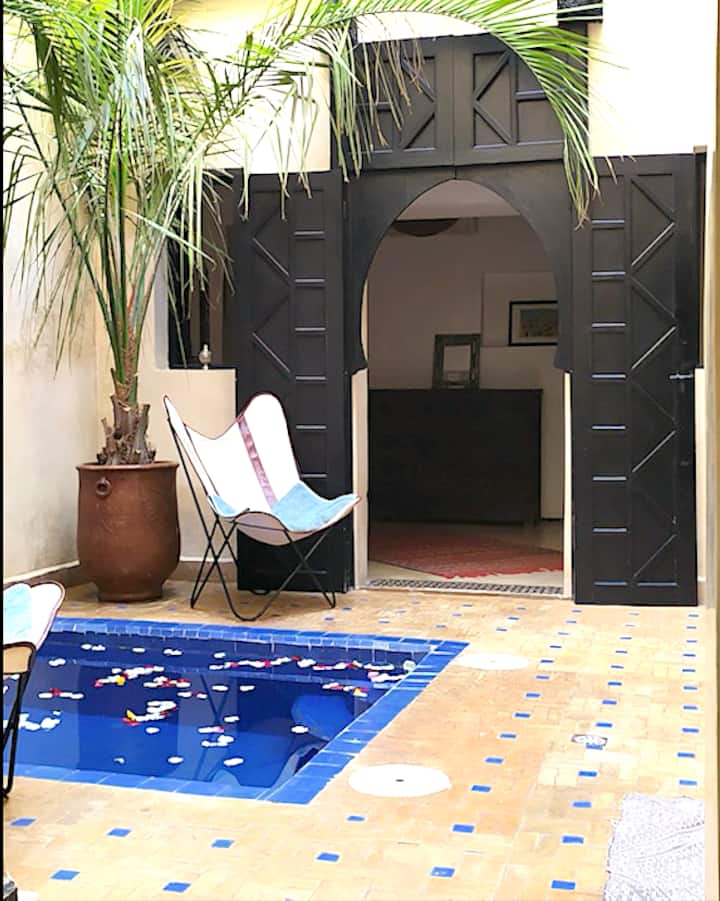 Riad De Charme à Deux Pas De La Place, Bassin - Marrakesch
