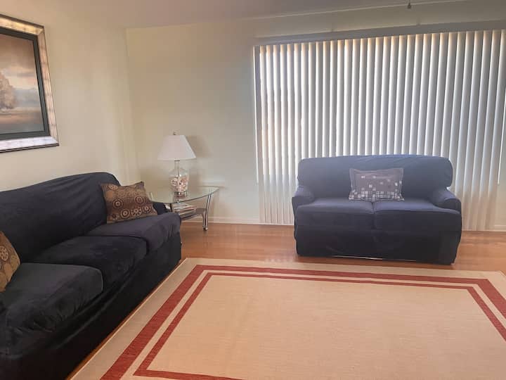 June Special! 3 Br Pool House, Walk To The Beach - Ormond Beach, FL