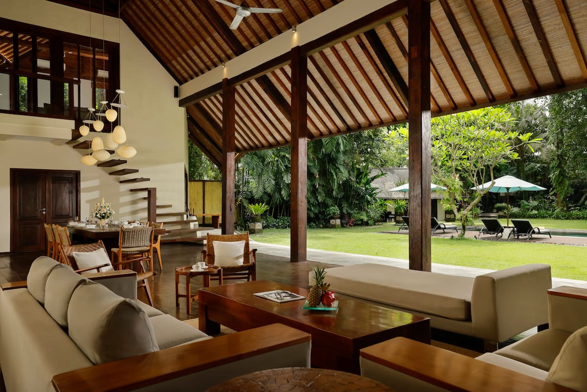Tropical gardens