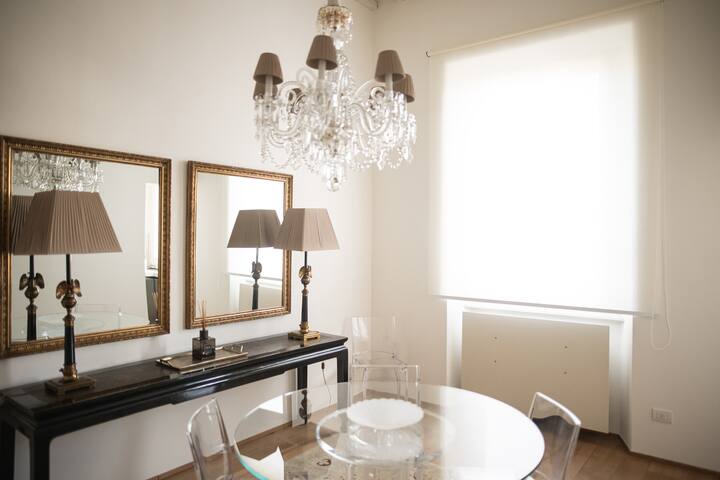 Luxury Apartment in the Centre of Florence gallery image 3