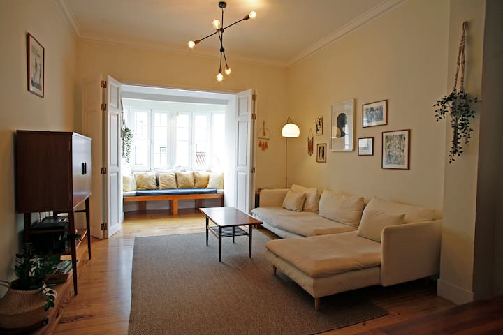 Spacious 3-Bedroom Apartment in Príncipe Real