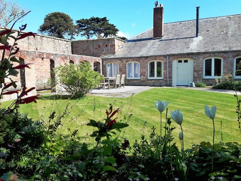 Tregrehan Garden Cottages, the Coach House