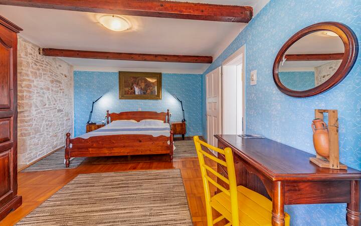 غرفة النوم 1