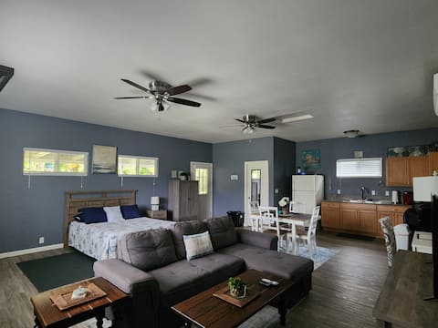 La'amia Cottage *With A.C.*
