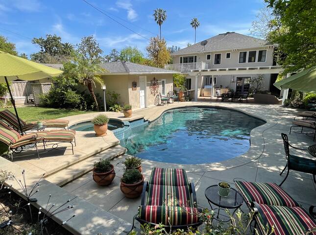 1922 Historic Pasadena Home Special October Rates! gallery image 2