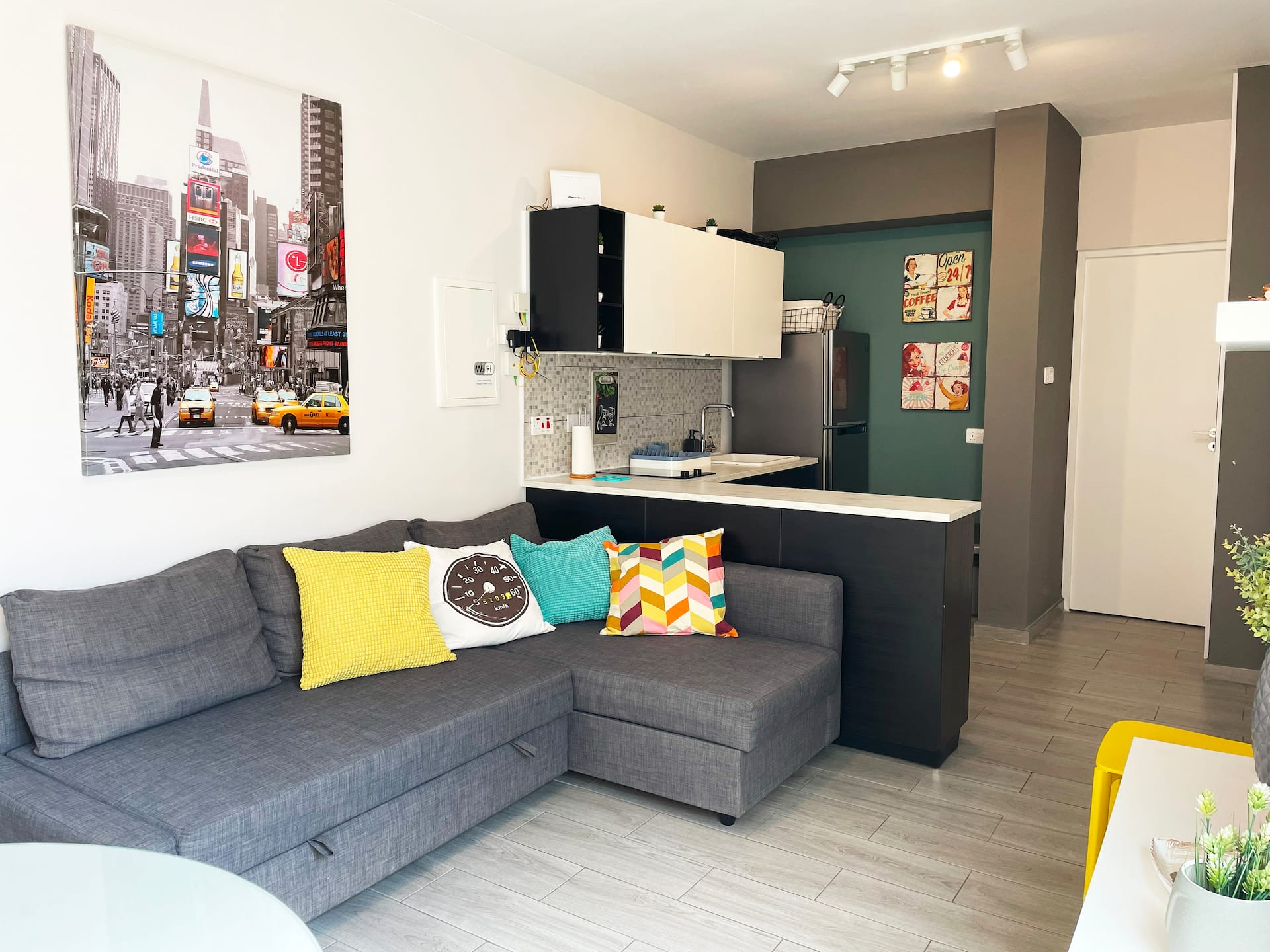 Design Flat In Larnaca Center #Finikoudes Beach