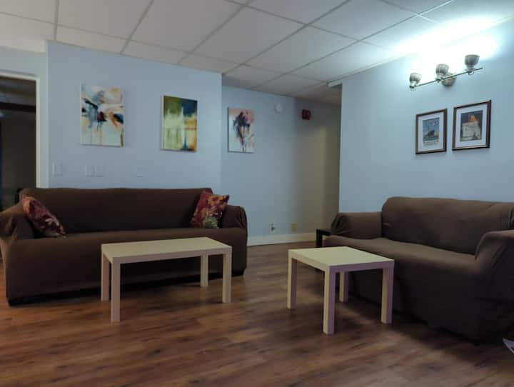 Three Bedroom In The Village - The University of Winnipeg