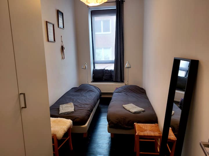 საძინებელი 1