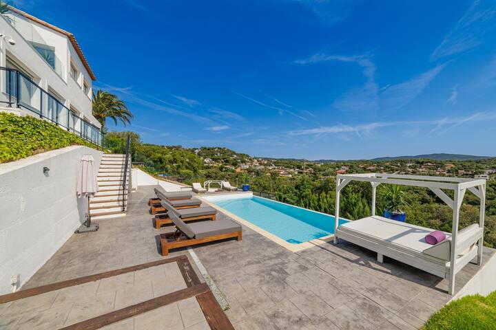 Villa Sea & Mountain View & Game Room 19 Guests gallery image 3