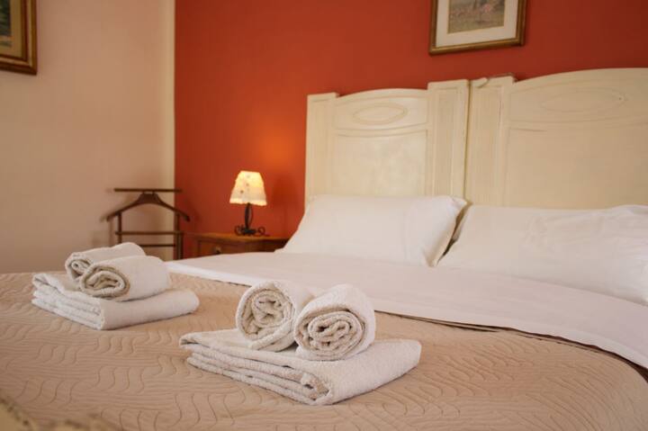 غرفة النوم 1