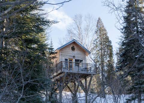 Treehouse, Fjord Views: Le Petit Plateau