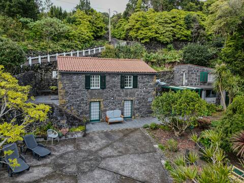 "Basalt House" - Rustic stone house
