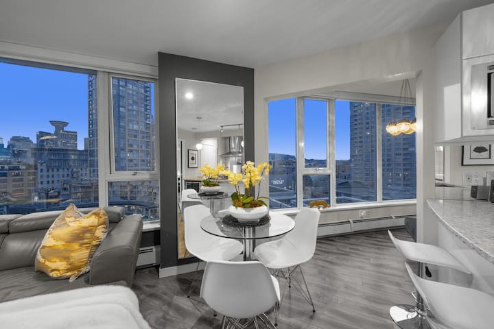 Beautiful, Modern, Luxury, Comfortable Condo