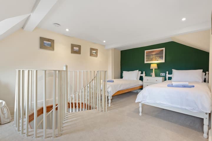 غرفة النوم 2