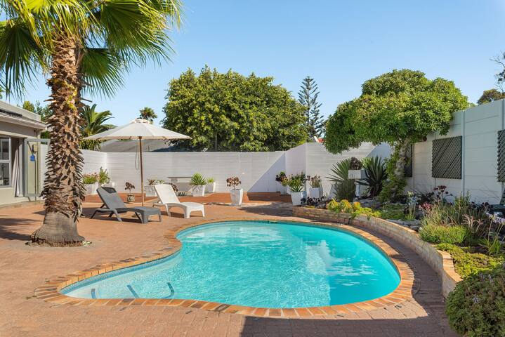 Full Power Backup 6-Bedroom House with Heated Pool gallery image 2