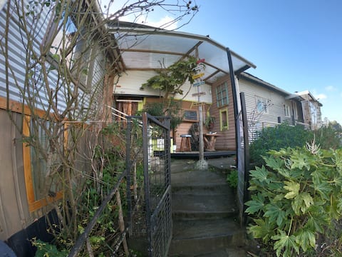 Popular Airbnb listing: Cabahostel Los Pinos # 1 in Ancud