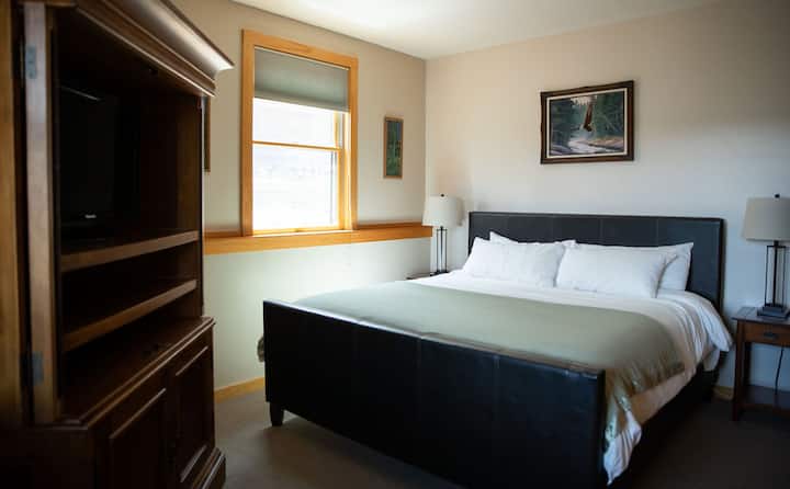 Chumba cha kulala cha ghorofa ya chini nje ya eneo la burudani