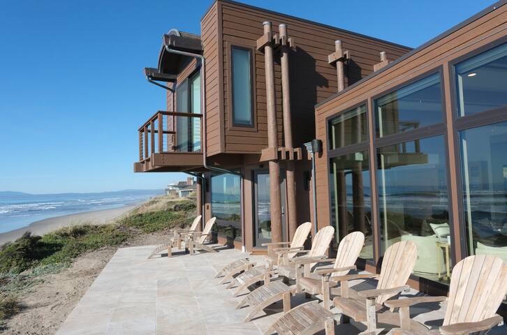 Newly Renovated Ocean-Front Home in Monterey Bay