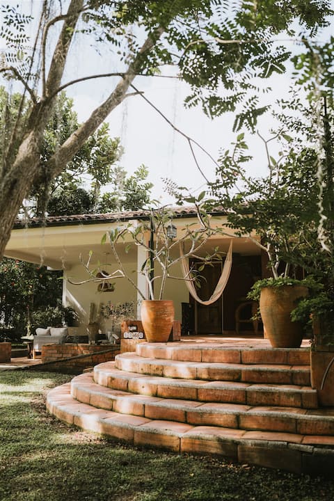 Casa los Naranjos in Estación Bambusa.