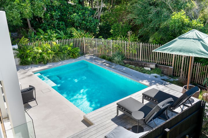 Seaviews on Sunshine