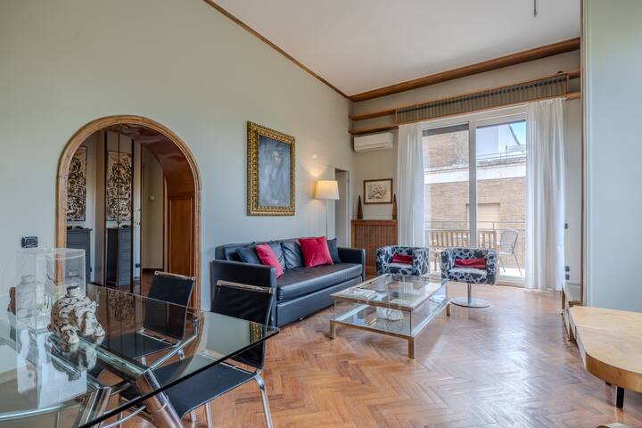 Tiber View Terrace – Central with A/C & Elevator gallery image 2