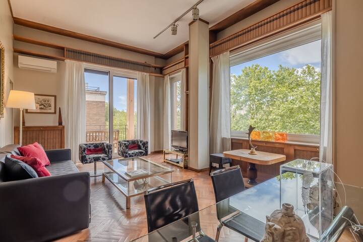 Tiber View Terrace – Central with A/C & Elevator gallery image 4