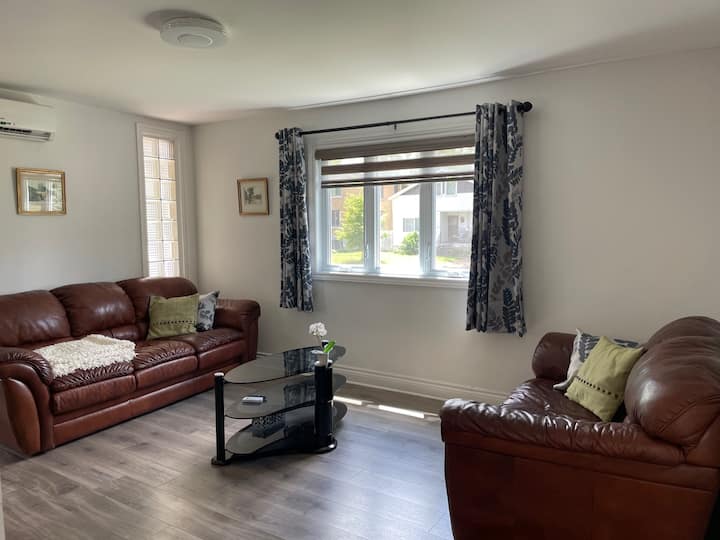 Newly Renovated Bungalow - Montreal