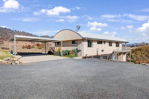 Elm Cottage Tumut - Yellowbox Cottage