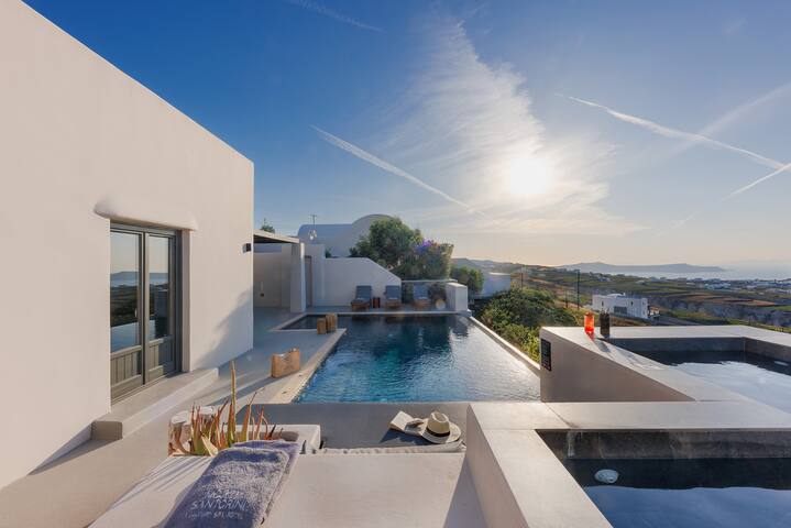 North Luxury Villas – North Santorini gallery image 4