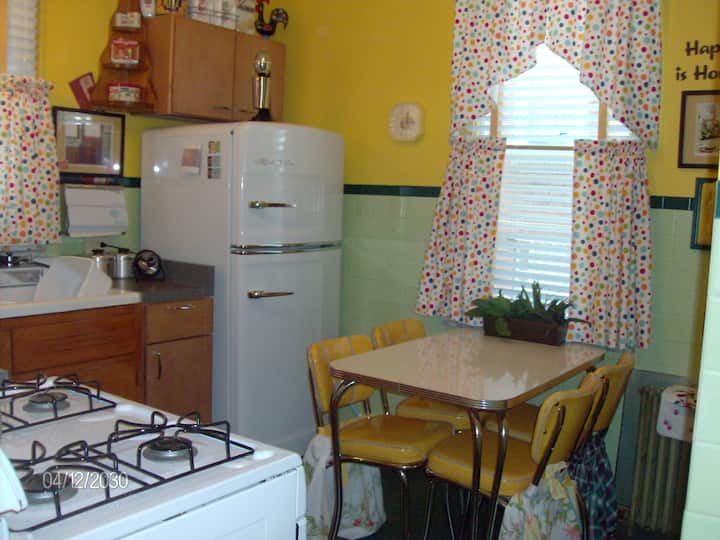 Relax & Revisit Yesterday With A Retro Staycation! - California, PA