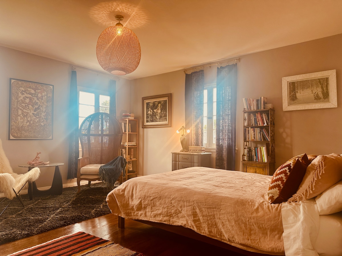 Vyspite sa v pokoji a zažite pocit, že ste na dovolenke s chladným oceánskym vánkom!