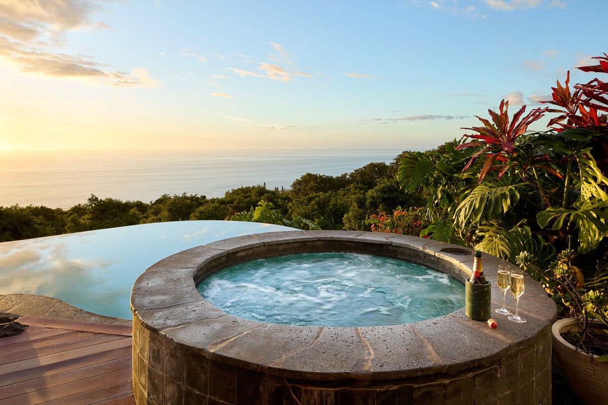 Aolani & Cottage | #1 Airbnb in Kona | Condé Nast - Houses for