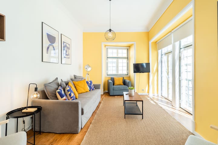 Central Chiado 1E by Central Hill