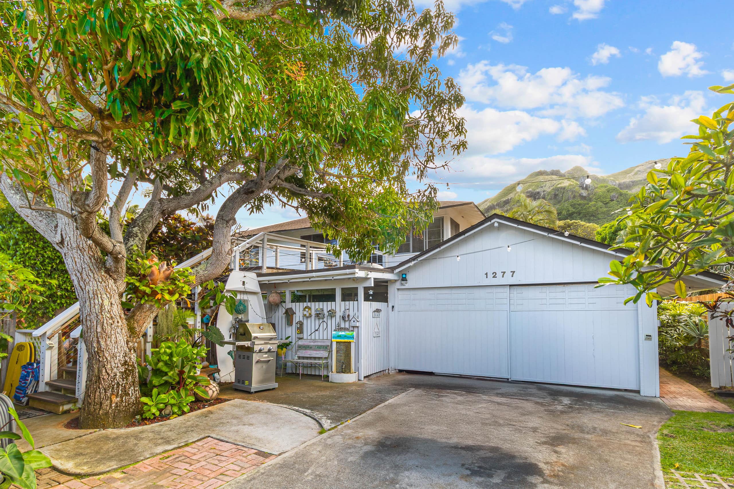 Licensed Lanikai Tree House - Since 1985! - Image 24