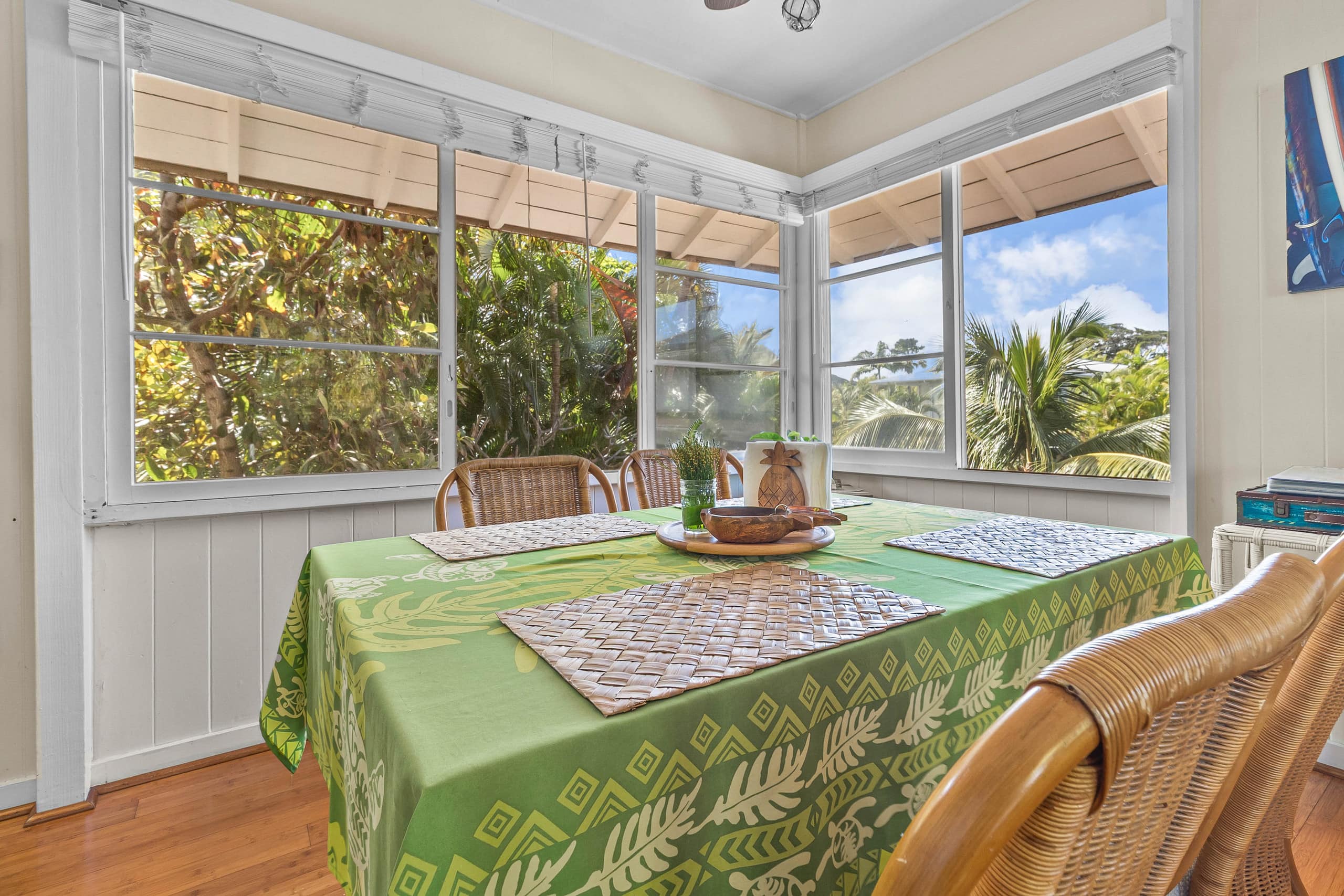 Licensed Lanikai Tree House - Since 1985! - Image 4