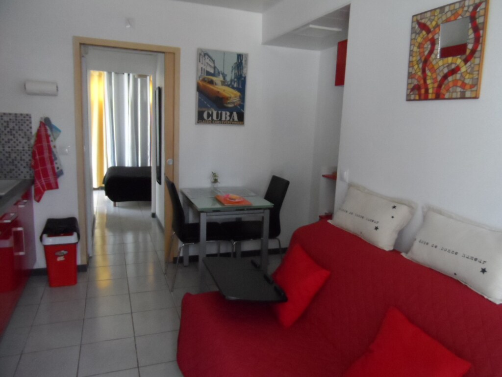 Annuncio Airbnb popolare: La Porte des Cévennes: Independent apartment in house a Alès