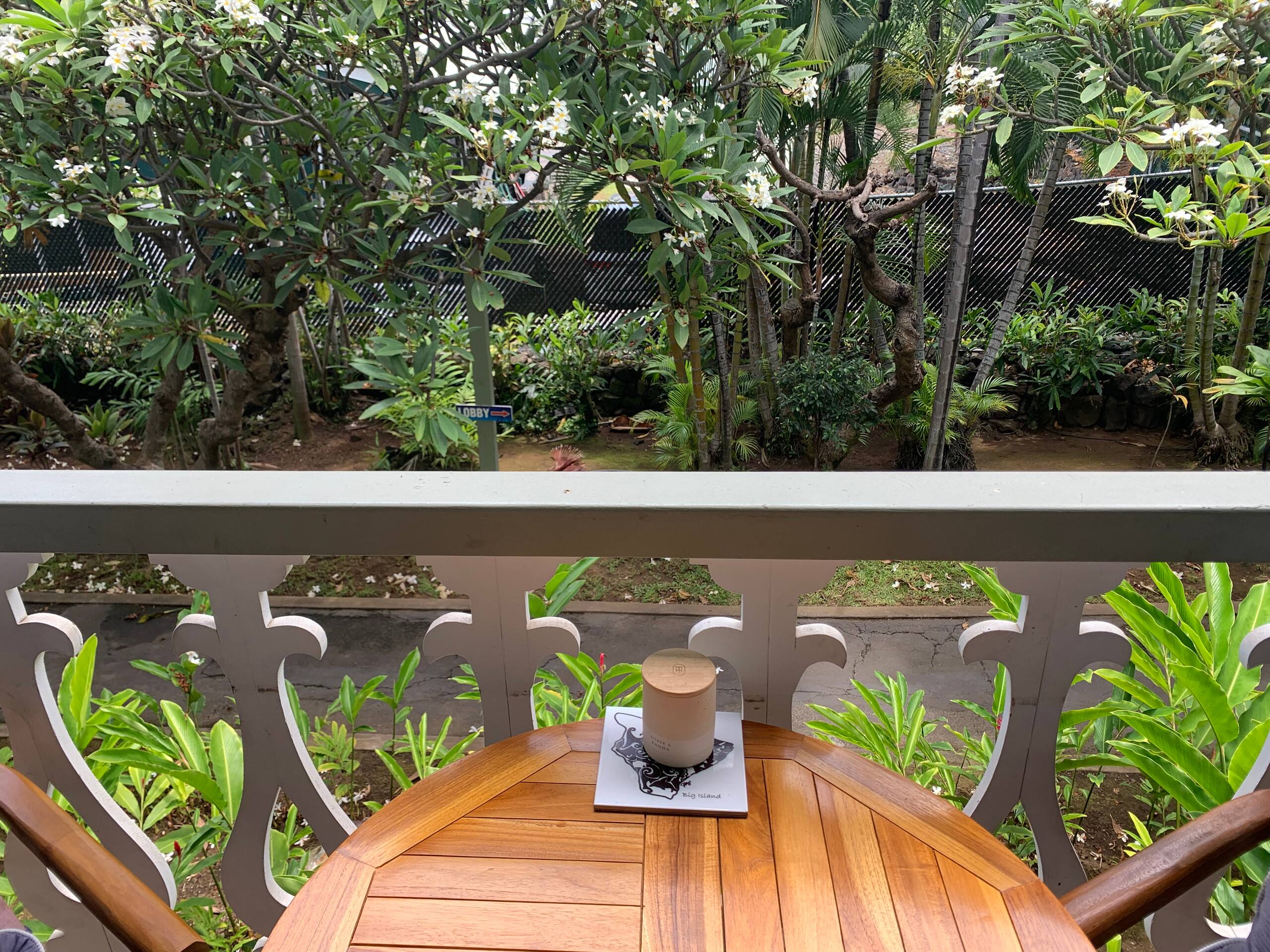 Ideal spot! Studio in Historic Kailua-Kona Village - Image 2