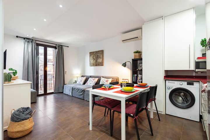Beautiful Apartment In The Center - Barcelona