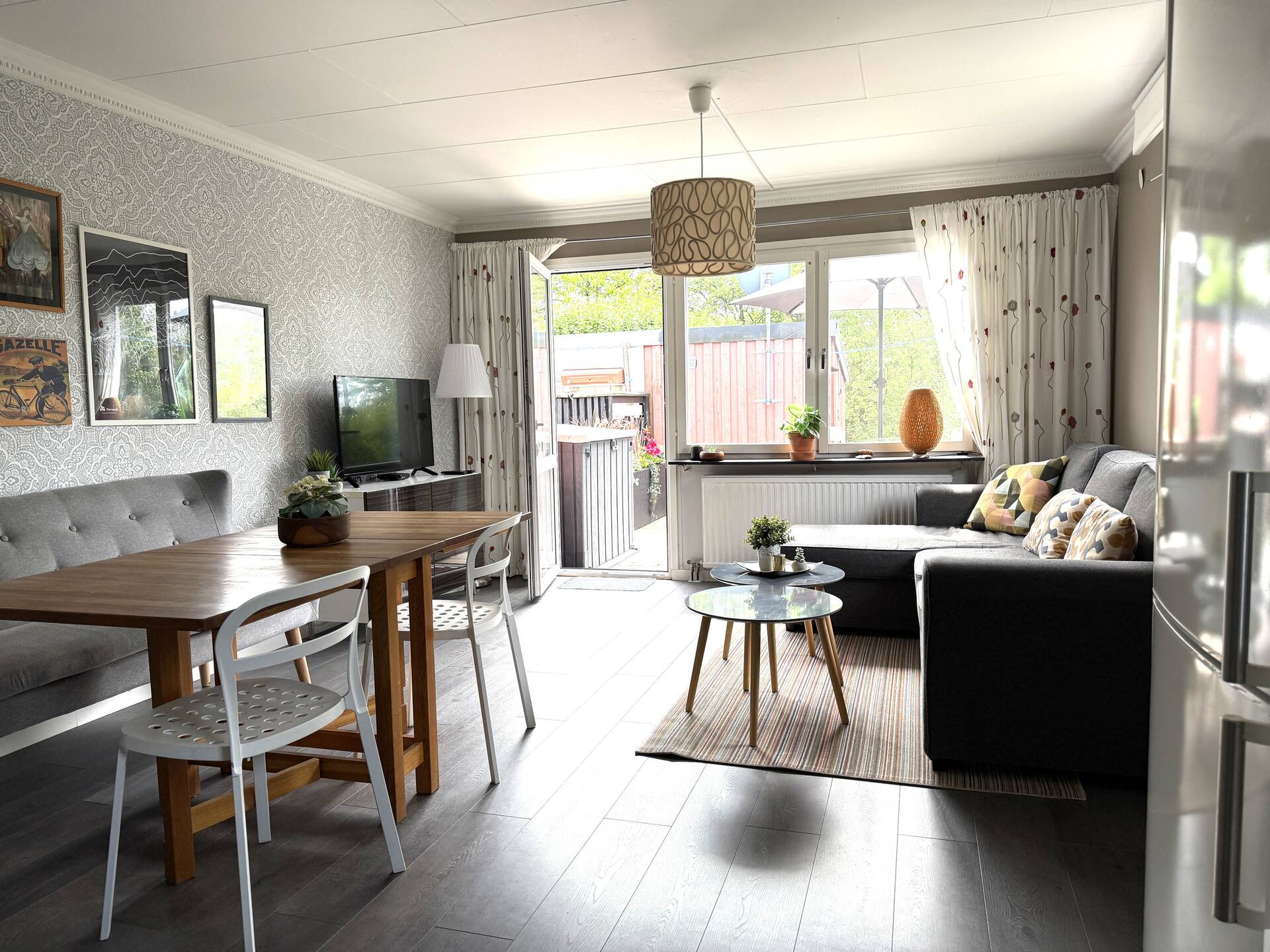 Wevio Stockholm Garden home | King Bed, Sleeps 4