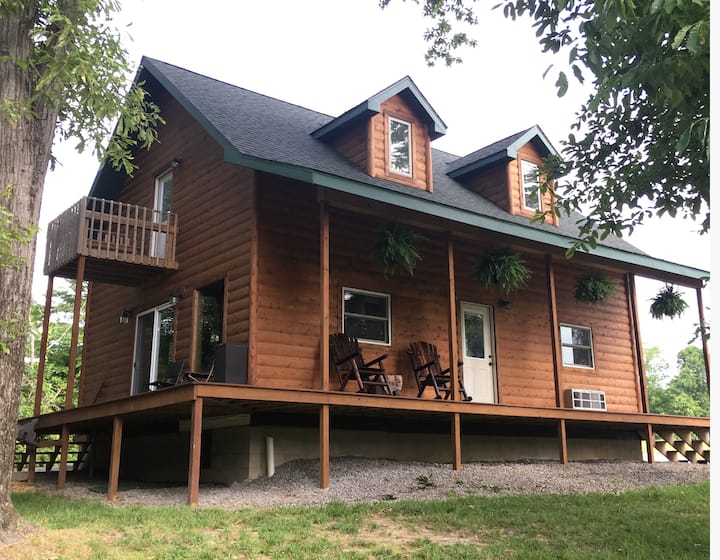Home Away From Home Shawnee Hills Wine Trail Cabins for Rent in