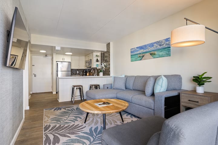 Ilikai Collection # 5.luxury & Beachfront Location - Kailua, HI