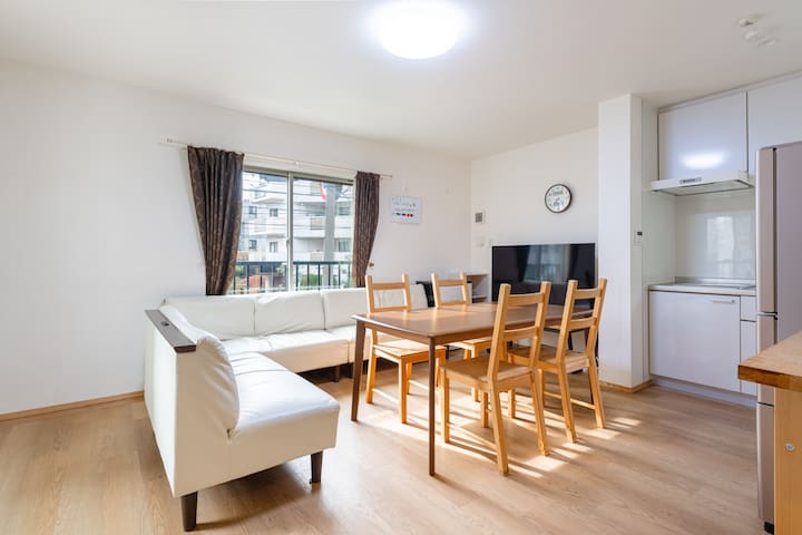 River’s Party House