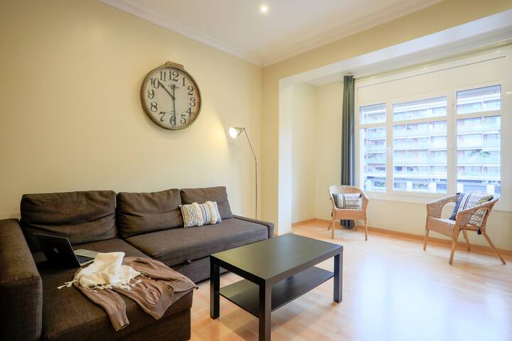 BBarcelona Sagrada Familia Flats 1013 gallery image 5