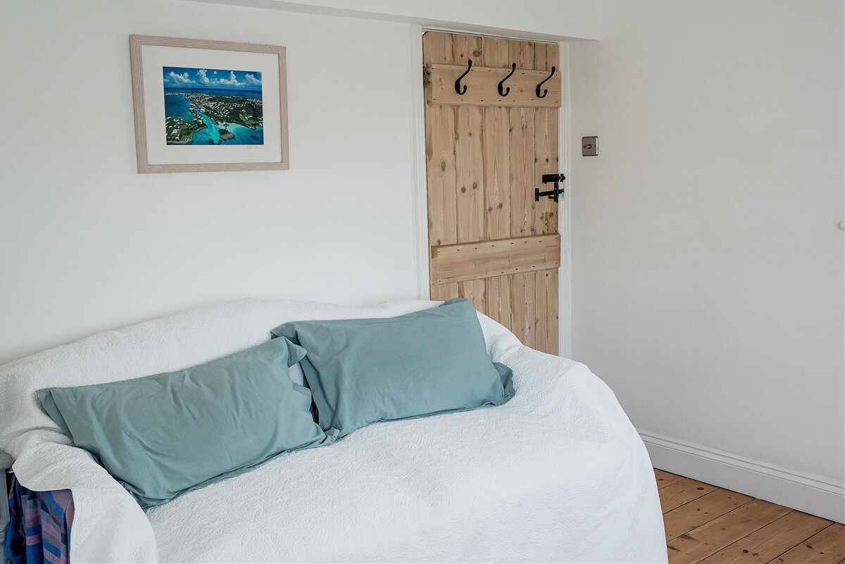 Dressing Room and optional Double sofabed