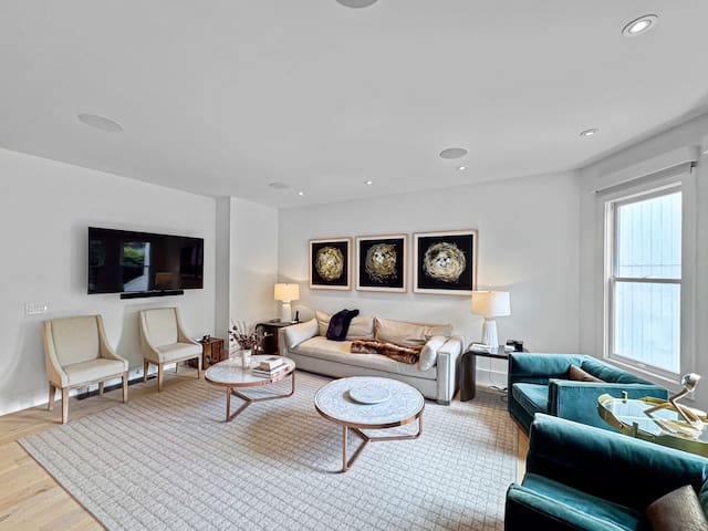 Fabulous 3 bed flat for long stays