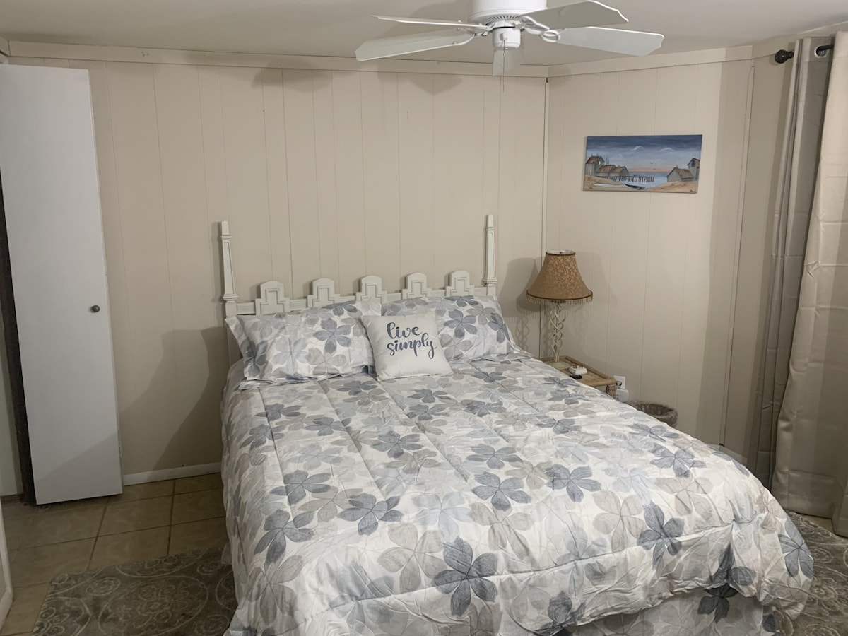 SPÁLŇA 3 S MANŽELSKOU POSTEĽOU QUEEN A INTELIGENTNÝM TELEVÍZOROM