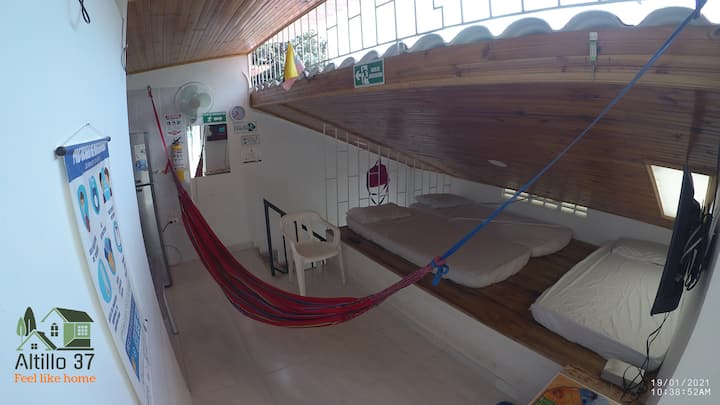 In bedroom 3 or altollo there is 3 mattresses and a hammock, this space is shared with the TV room and dining room.