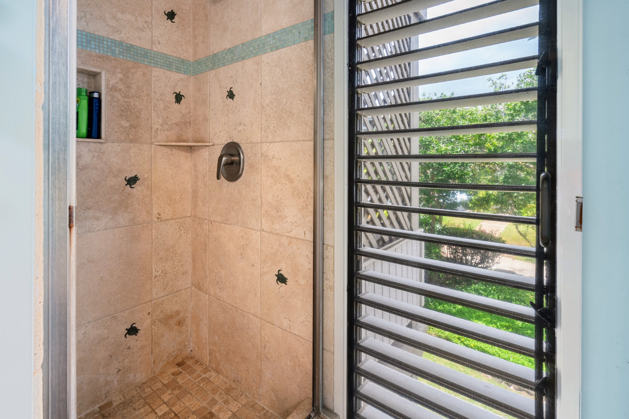 Condo in Kihei · ★4.77 · 2 bedrooms · 3 beds · 2 baths - Image 18