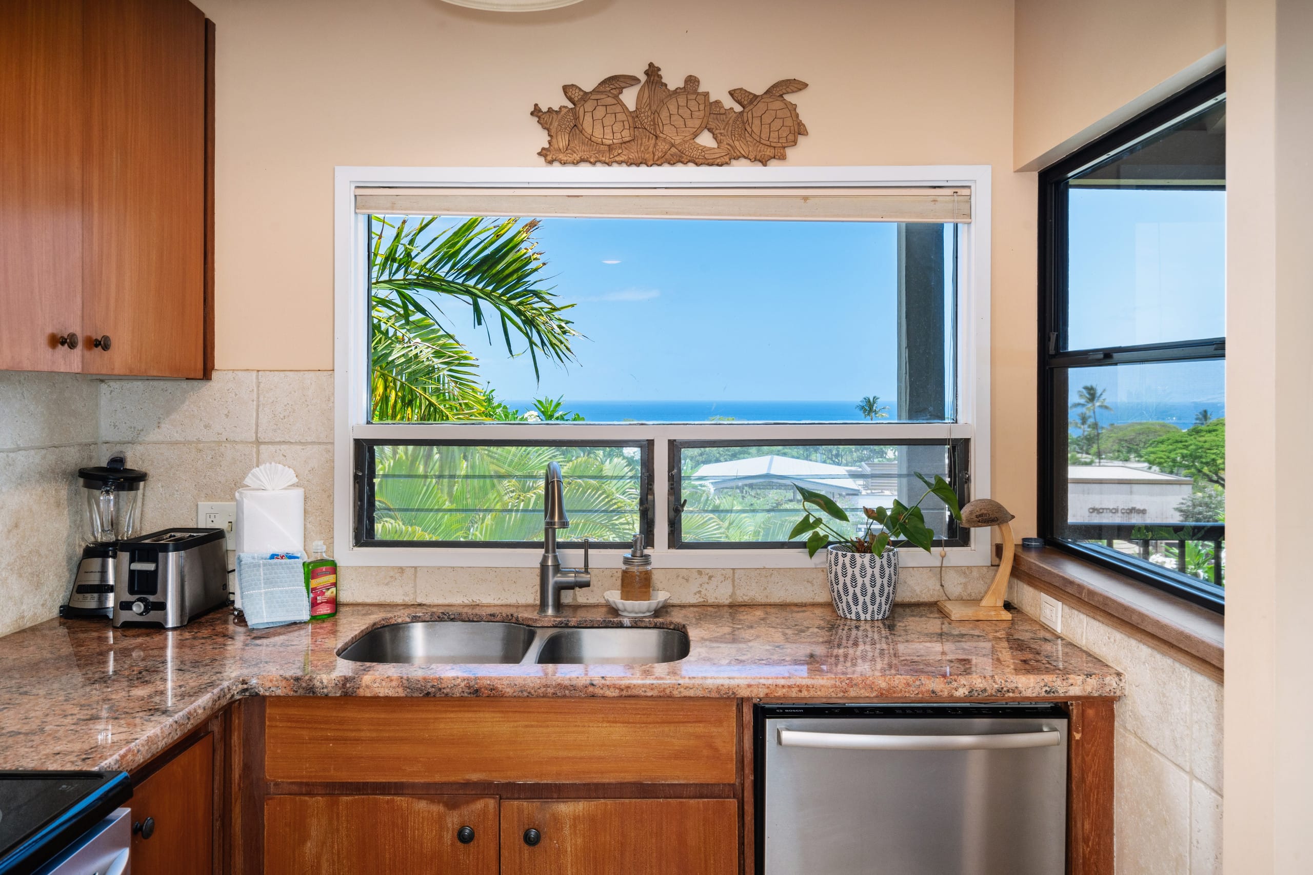 Condo in Kihei · ★4.77 · 2 bedrooms · 3 beds · 2 baths - Image 12